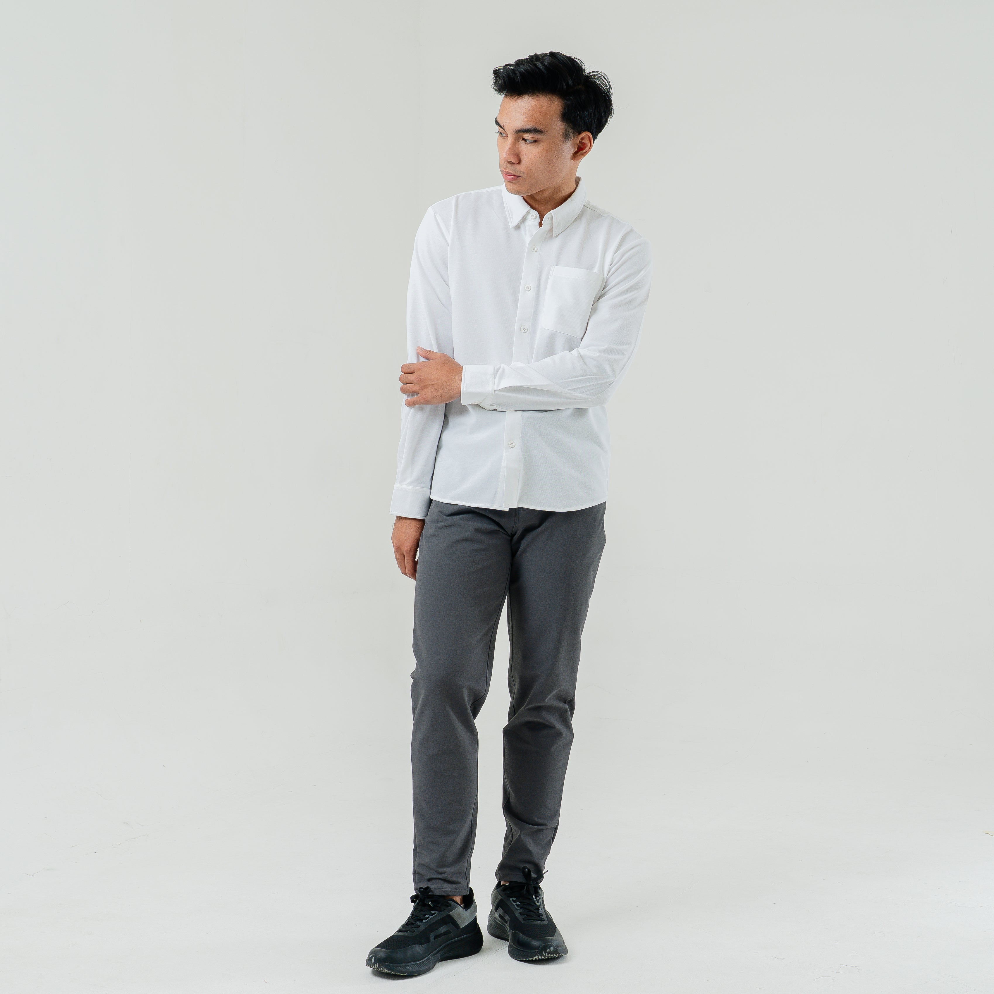 Performance Chinos Pants