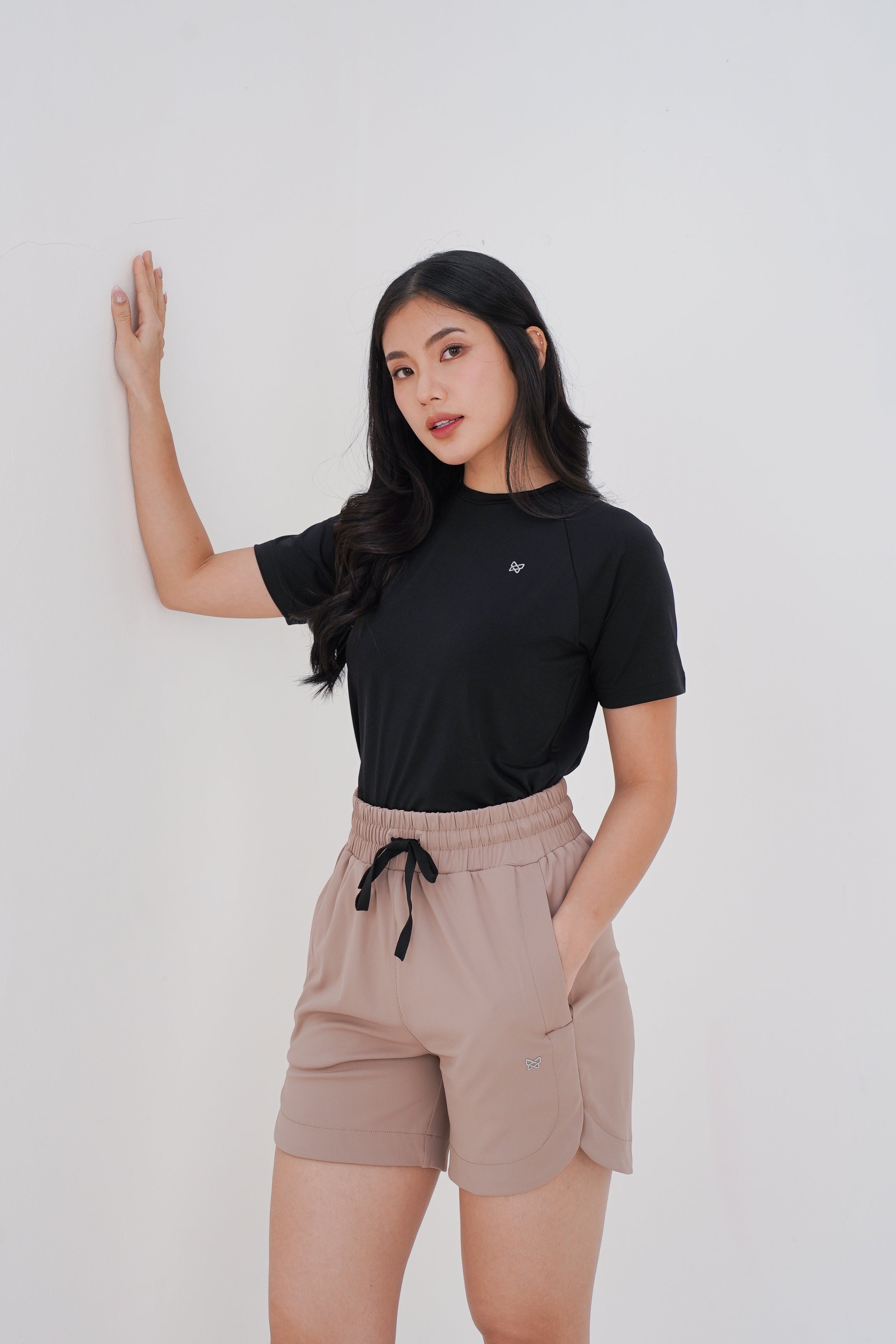 Women Studio Short Pants