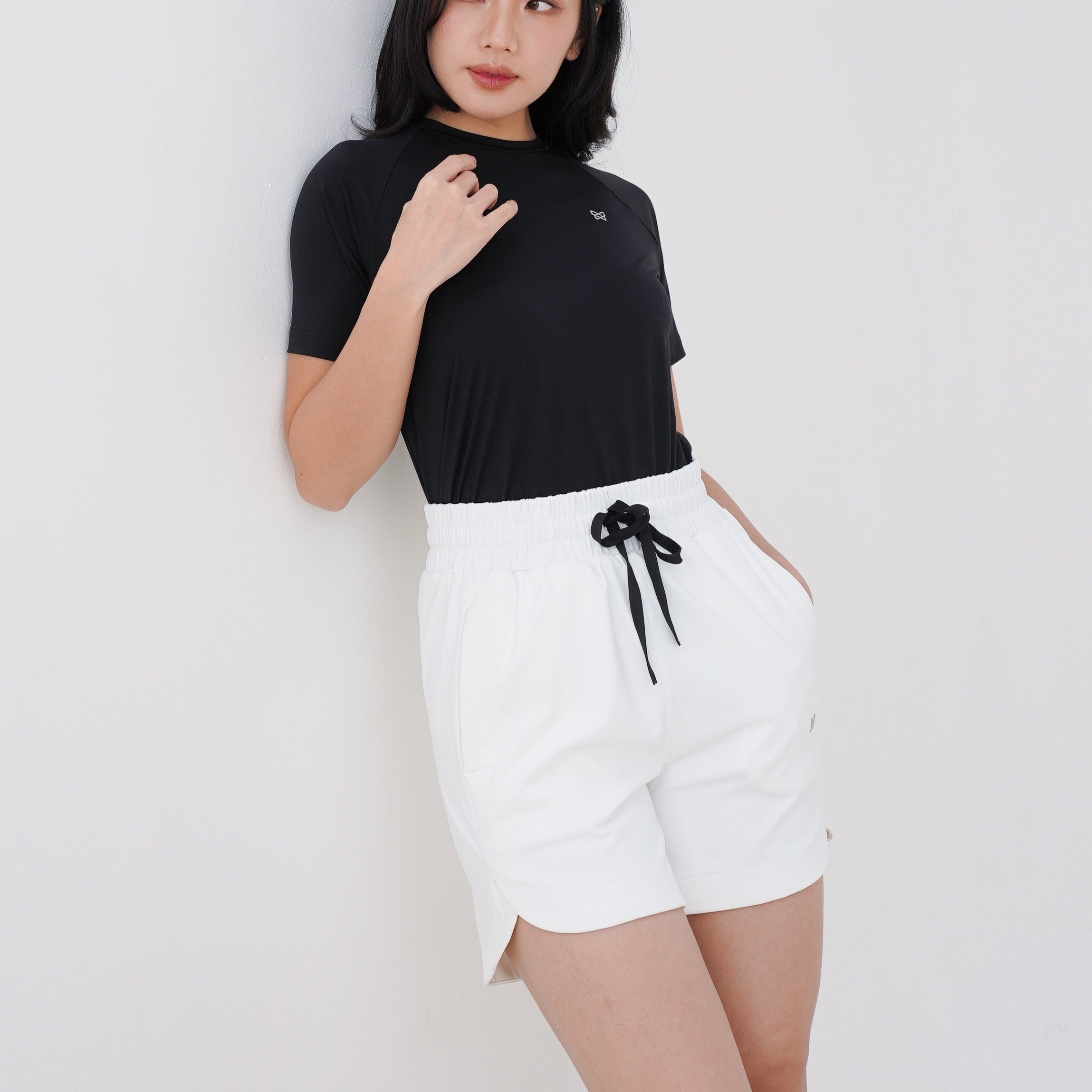 Women Studio Short Pants