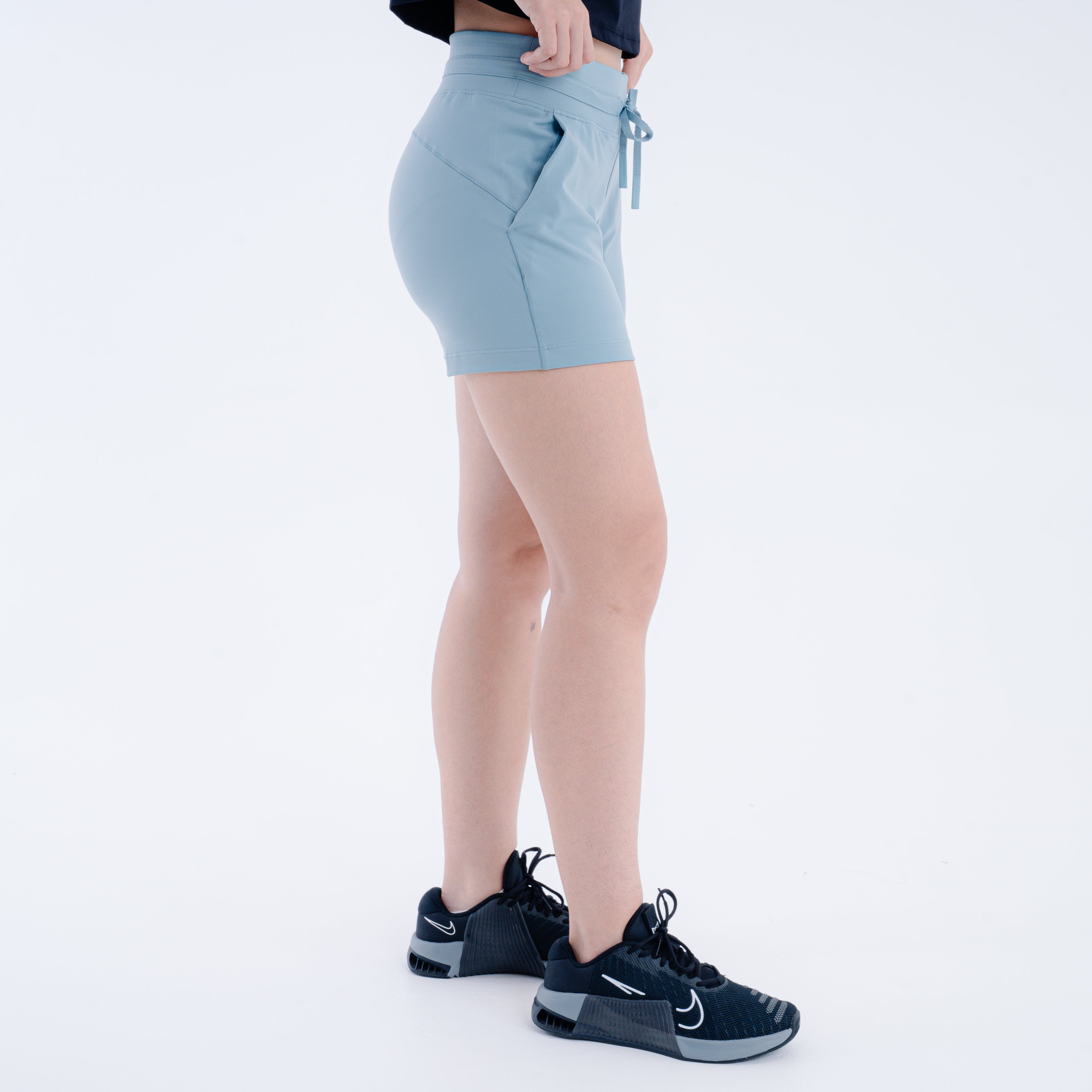 Women Move Shorts