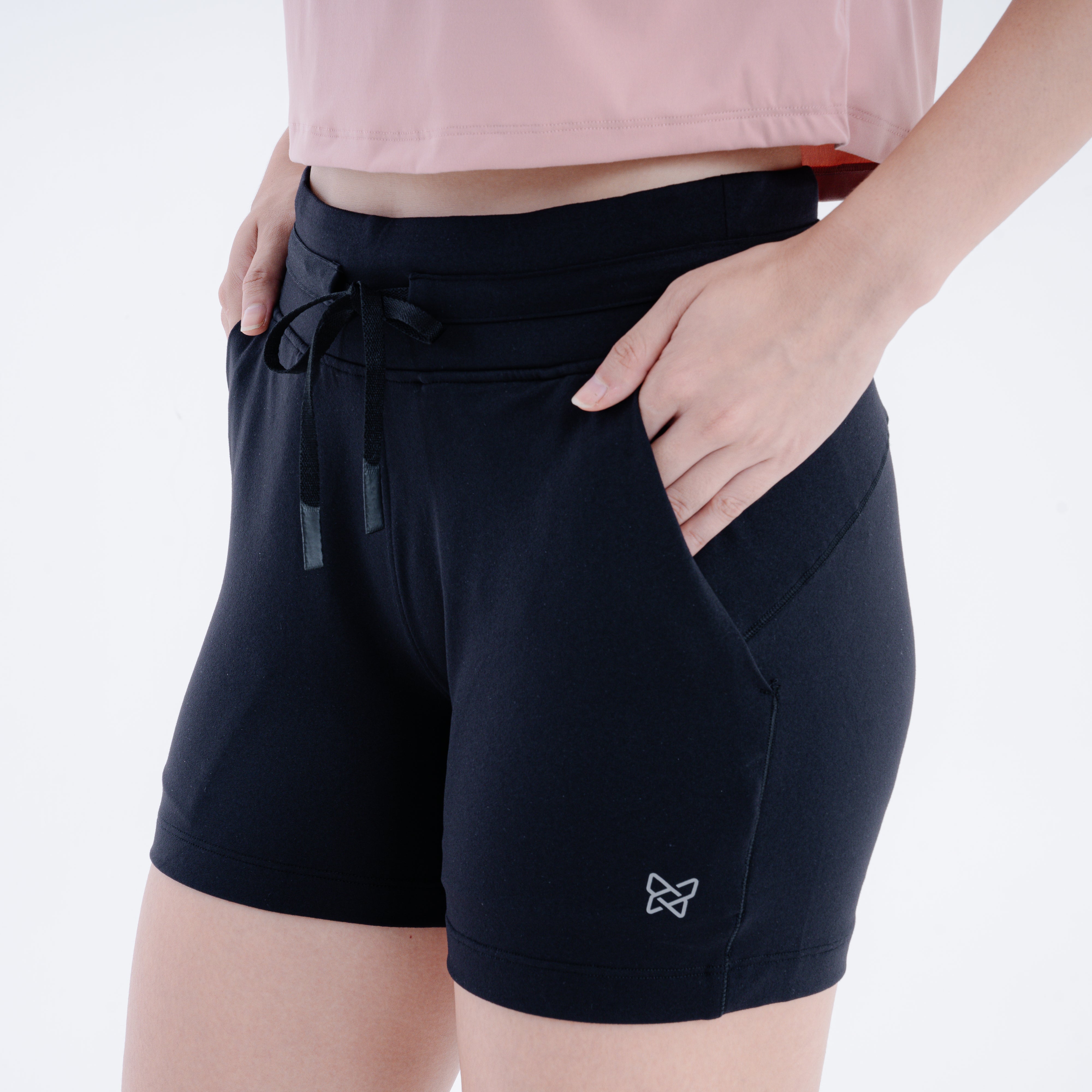 Women Move Shorts