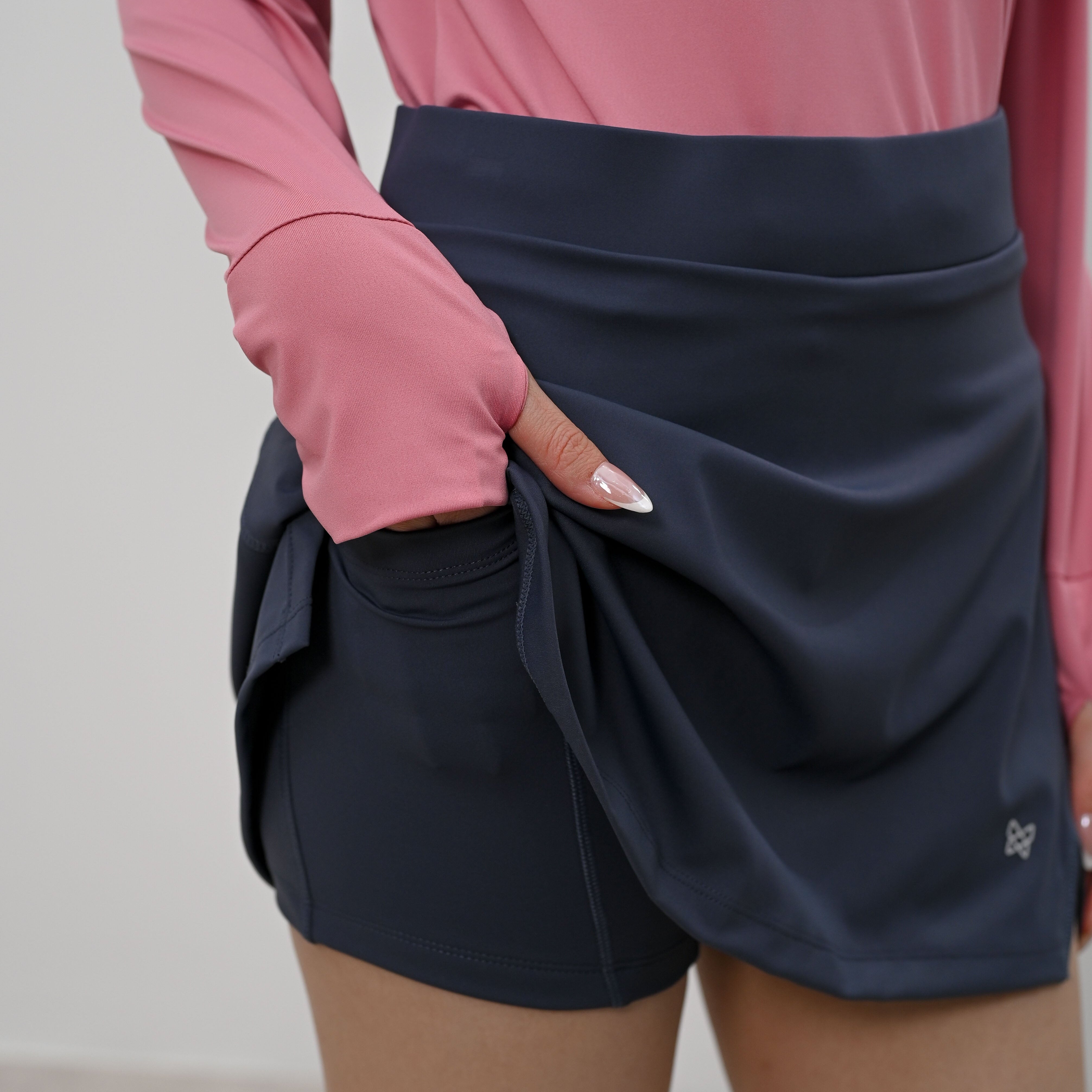 Women Fundamental Mid Rise Skirt